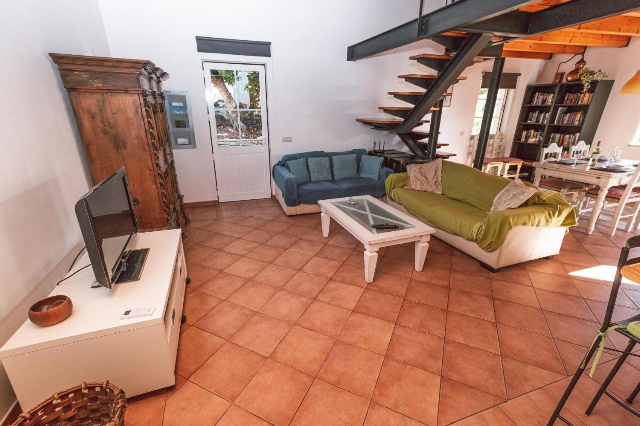 Monte 3 Alfarrobeiras Holiday home *